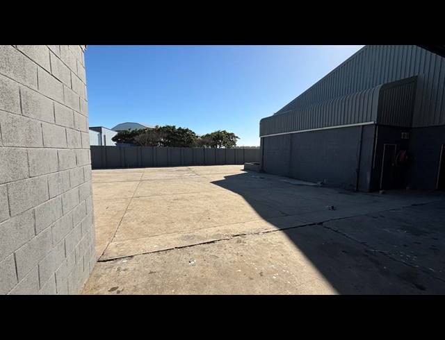 INDUSTRIAL PROPERTY TO RENT IN EPPING